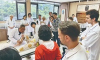 加载中...