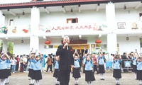 加载中...