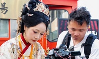 加载中...