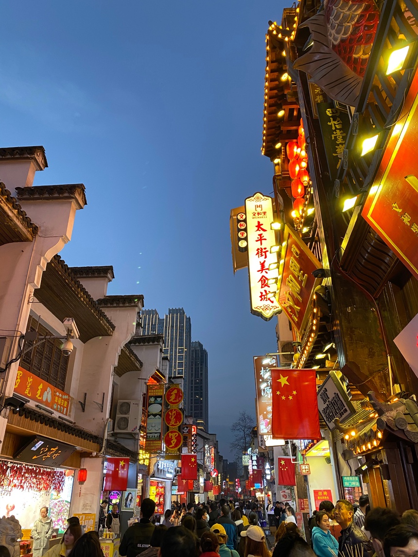 牛年春节夜游,对这些爆款美景,美食毫无抵抗力-文旅中国