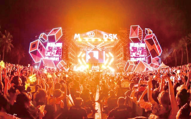 为期两天的2021海南·万宁日月湾mdsk音乐节劲爆开幕,30组国内知名