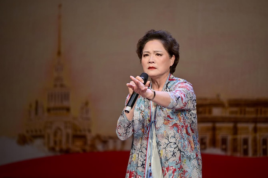 以中国歌剧舞剧院国家一级演员李元华,中央芭蕾舞团国家一级演员林虹