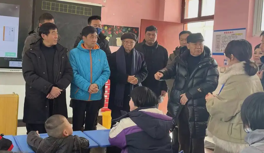 终点娜大型公益爱心名家汇演内黄举办